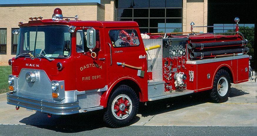 1977 Mack fire truck